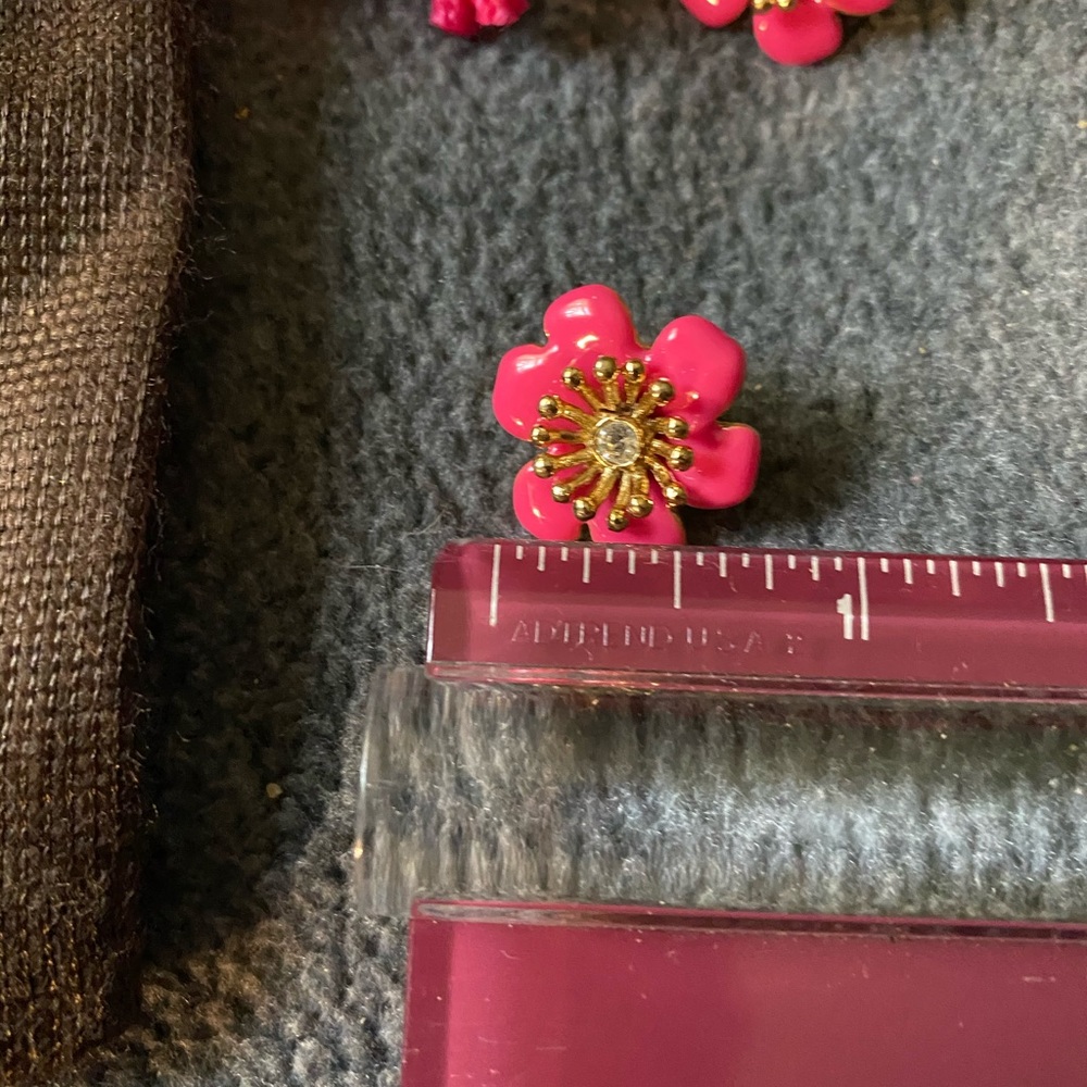 DAINTY KATE SPADE EARRINGS - Picture 2 of 2